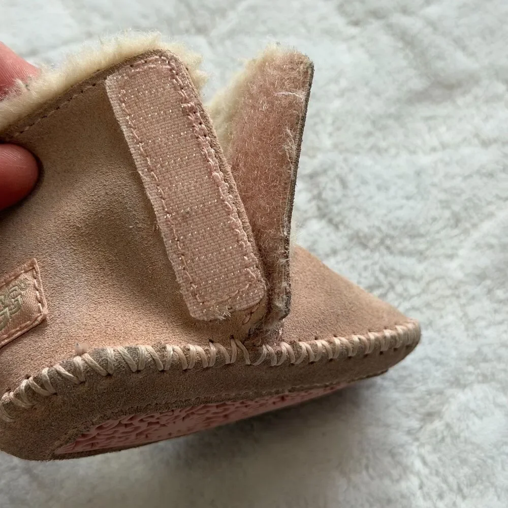 UGG Size 0/1 Lemmon Infant‎ Girl Baby Pink Suede & Sheepskin Bootie (0-6 Months)
